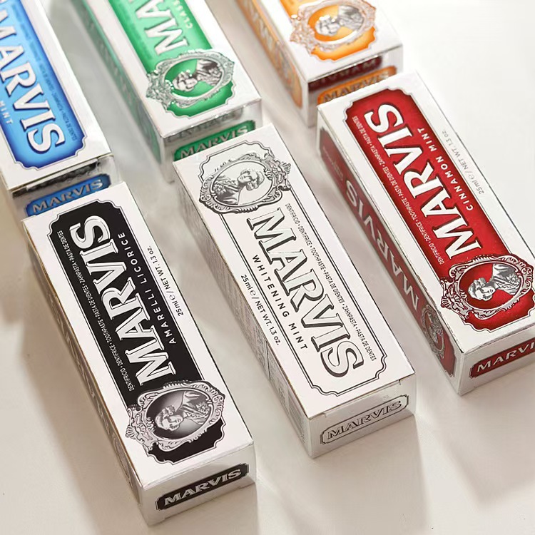 Włoska Marvis Pasta do zębów W – Teeth Whitening Marvis Toothpaste recenzja i cena